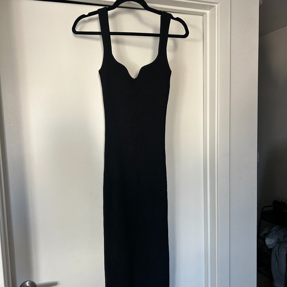 Isalis Long Black Knit Dress